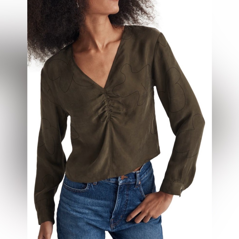 Madewell NWT Long Sleeve Button Cuff Vneck Zip close Ruched Front Top size 10